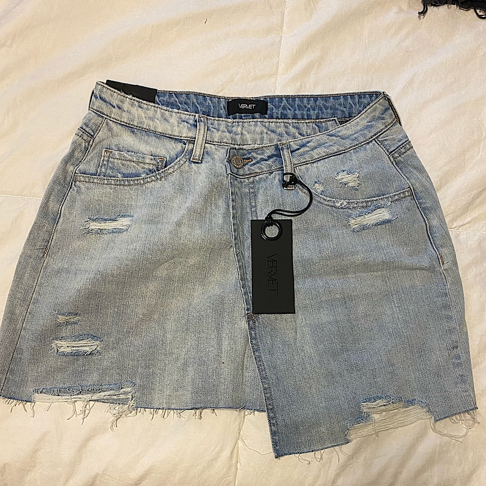 NEVER WORN Vermet jean skirt